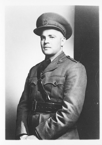 ROBERTS, EDWARD LEAR - Algonquin Regiment, R.C.I.C.