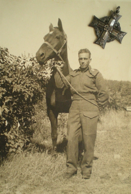 JAMES, FRANK REGINALD - North Shore (New Brunswick) Regiment, R.C.I.C.
