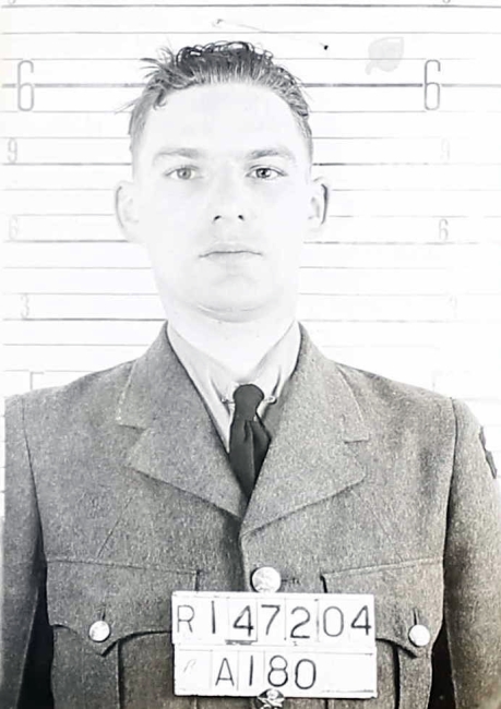 ROBINSON, GEORGE DOUGLAS D.F.C. - Royal Canadian Air Force