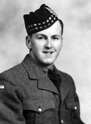 BARNES, FRANK MAXWELL - Queen's Own Cameron Highlanders of Canada, R.C.I.C.